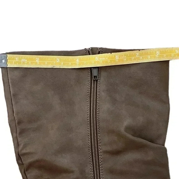 Shoe Department boots with wide-calf tan-taupe side 9.5 - Picture 2 of 7